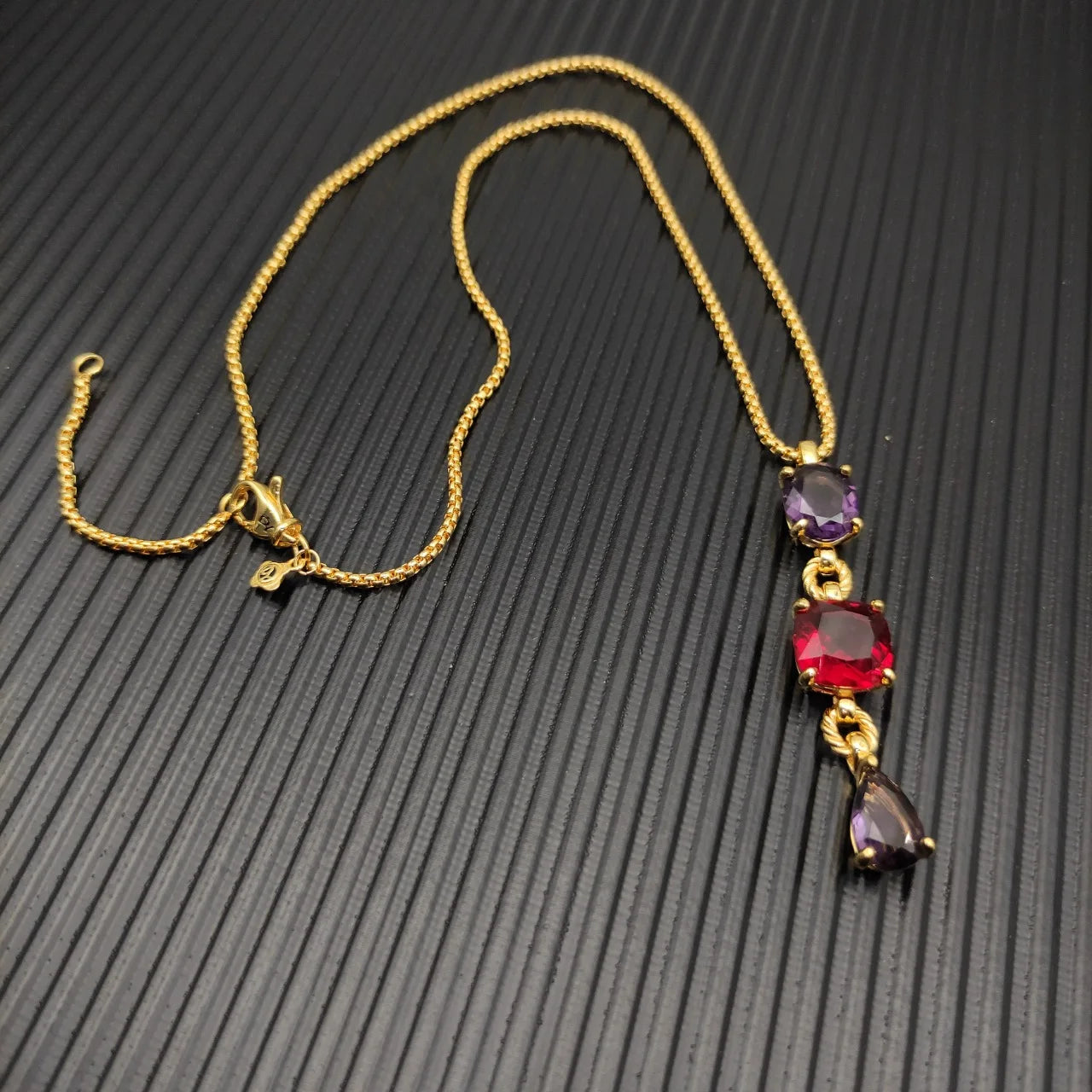 Classic Star Interlocking Pendant Necklace