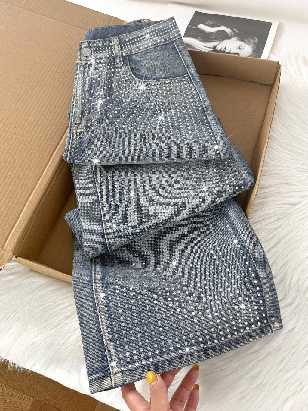 Rhinestone Embellished Straight Leg Blue Jeans