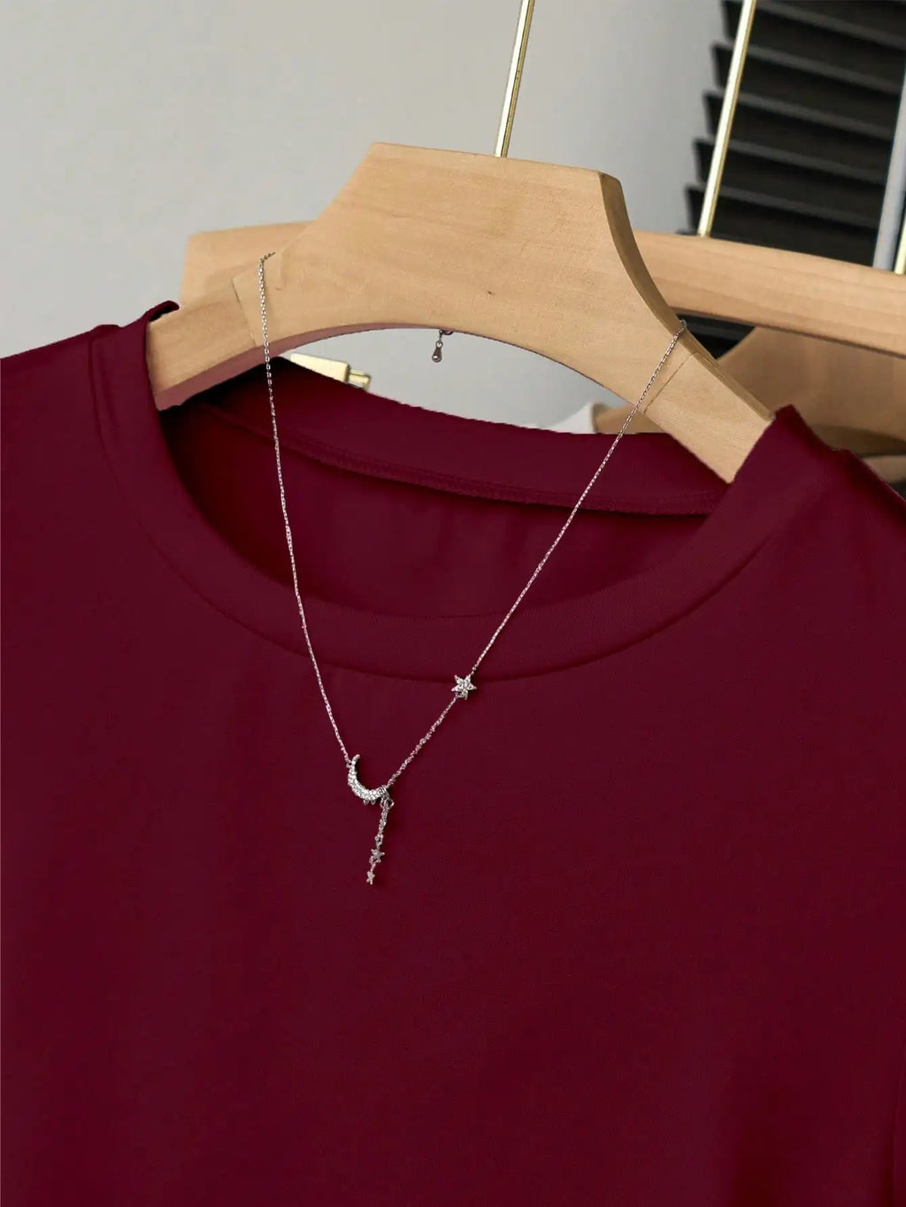 Women's Short Sleeve T-Shirt with Side Ruching