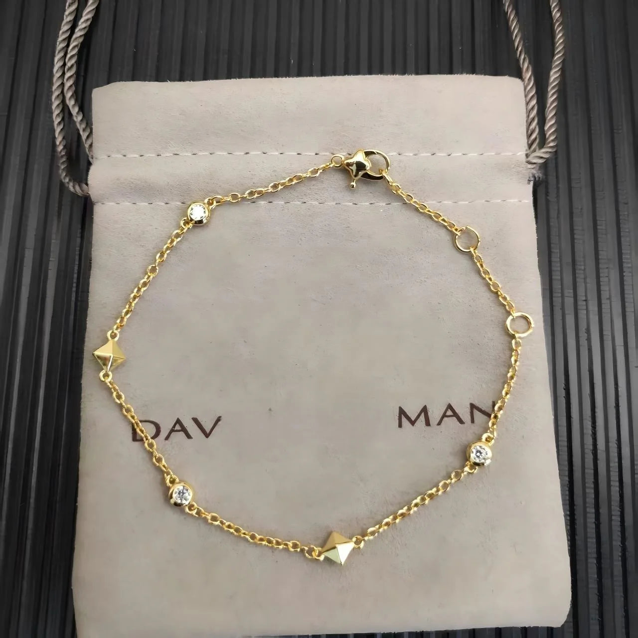 DY Bracelet for Men and Women Fashionable Charm Bracelet