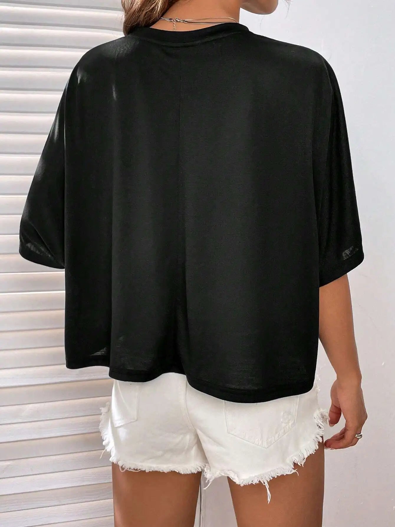 Round Neck Loose Batwing Sleeve Cropped Tee